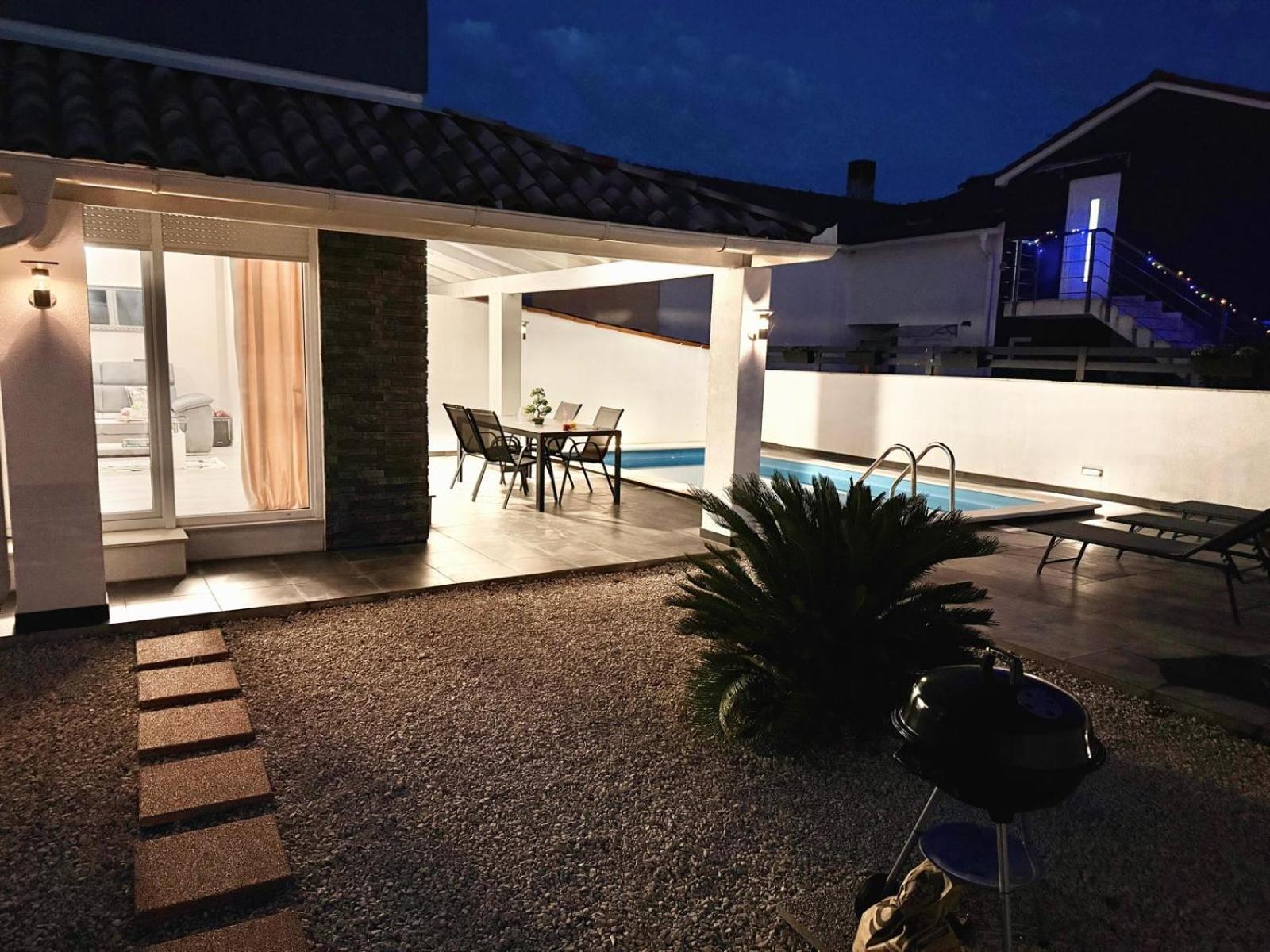 Villa Sarah Медулин Екстериор снимка